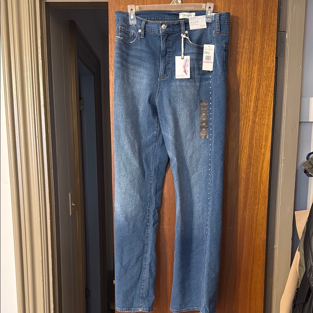 Jessica Simpson Mid Rise Bootcut Lived In Vintage Jeans, size 32 - NWT!